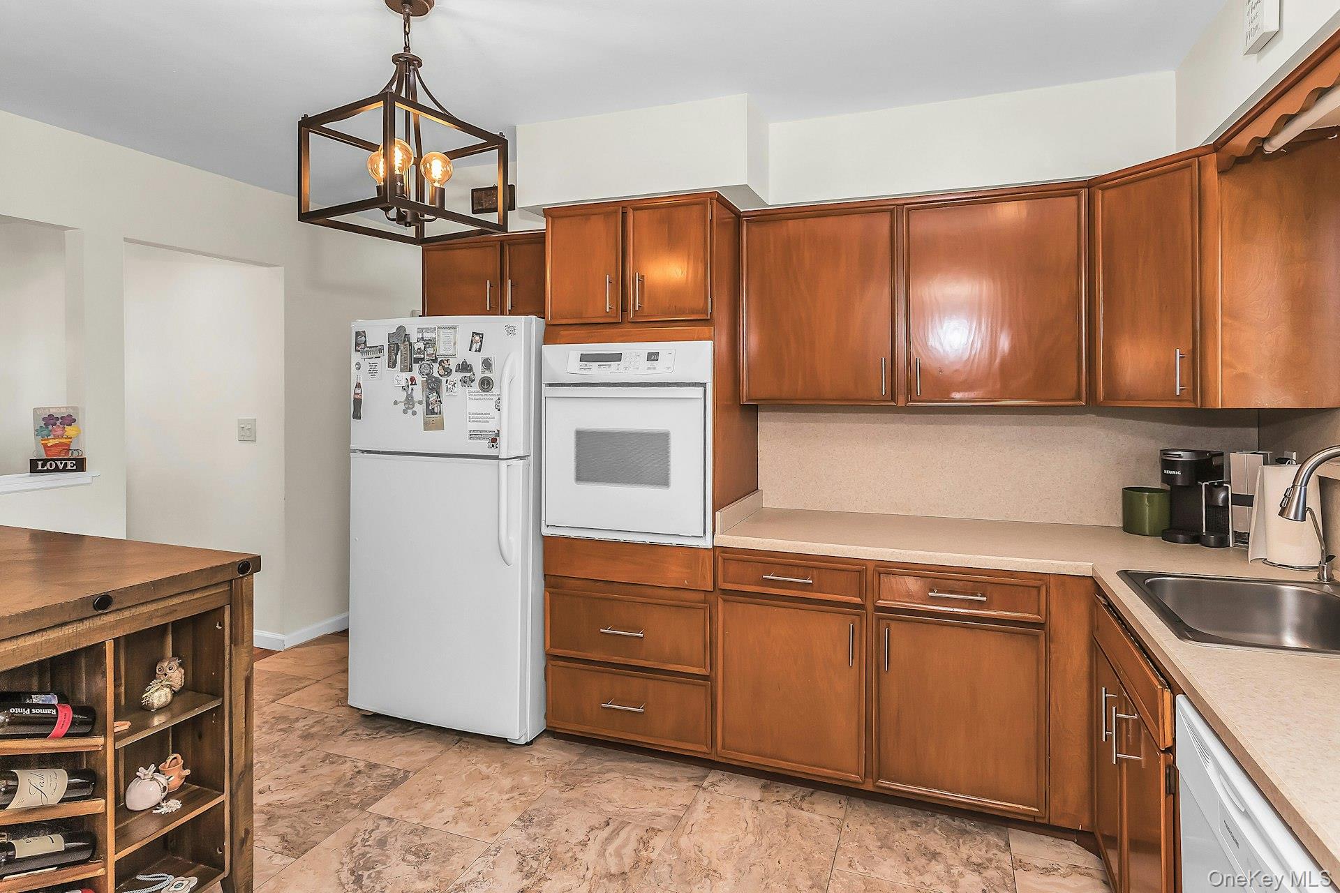 449 Bambrick Street – For Sale photo 10