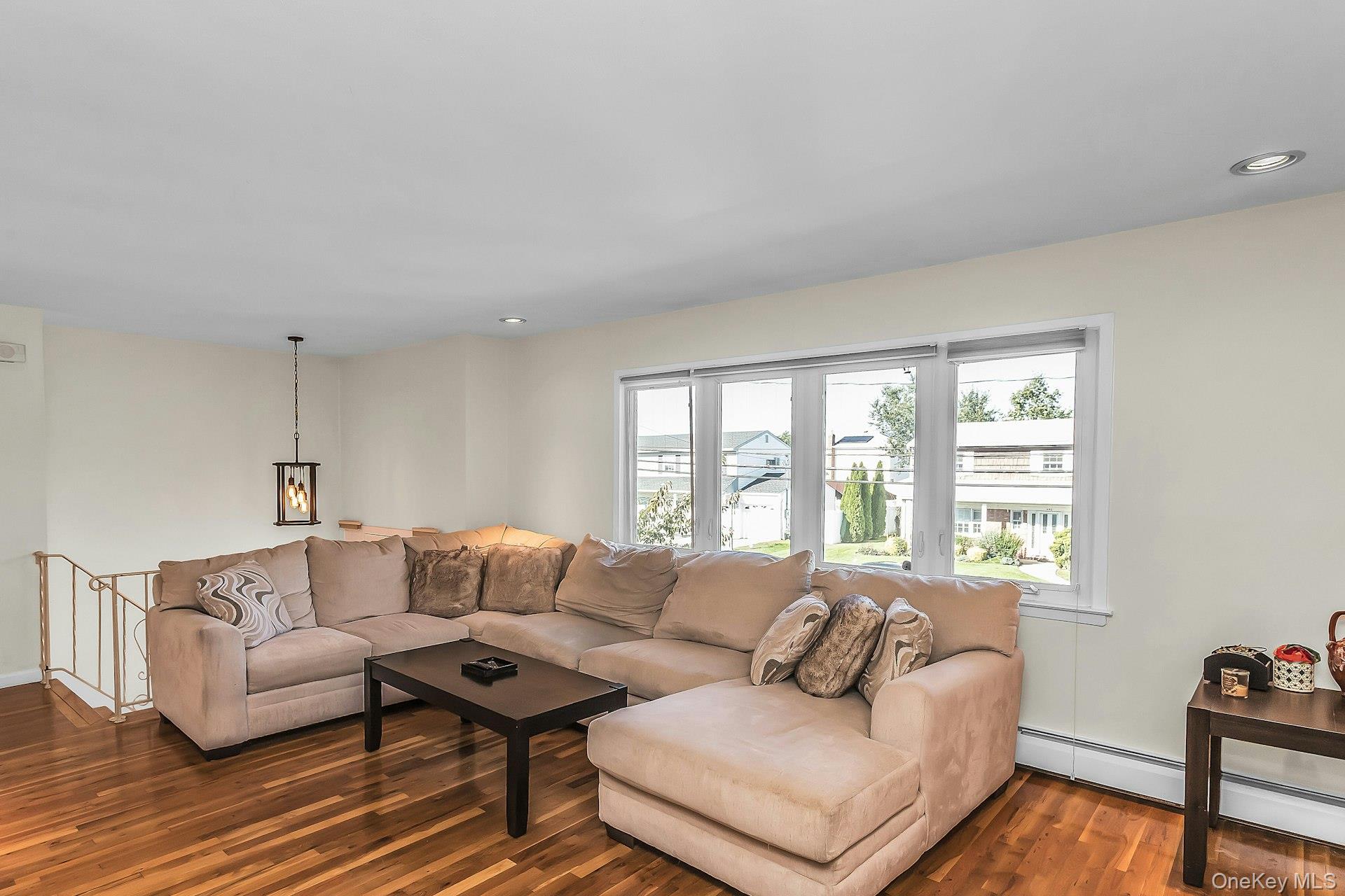 449 Bambrick Street – For Sale photo 6