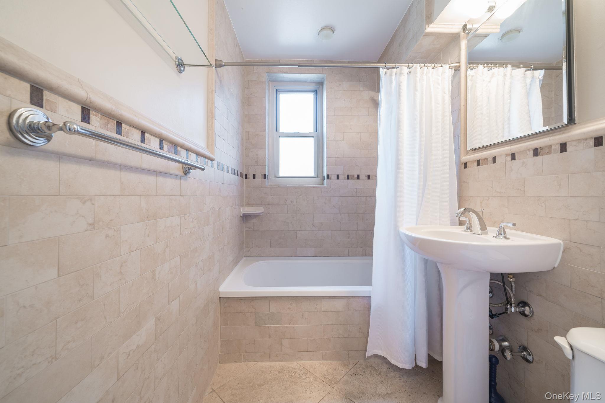 209-15 18th Avenue, Unit 2B photo 12