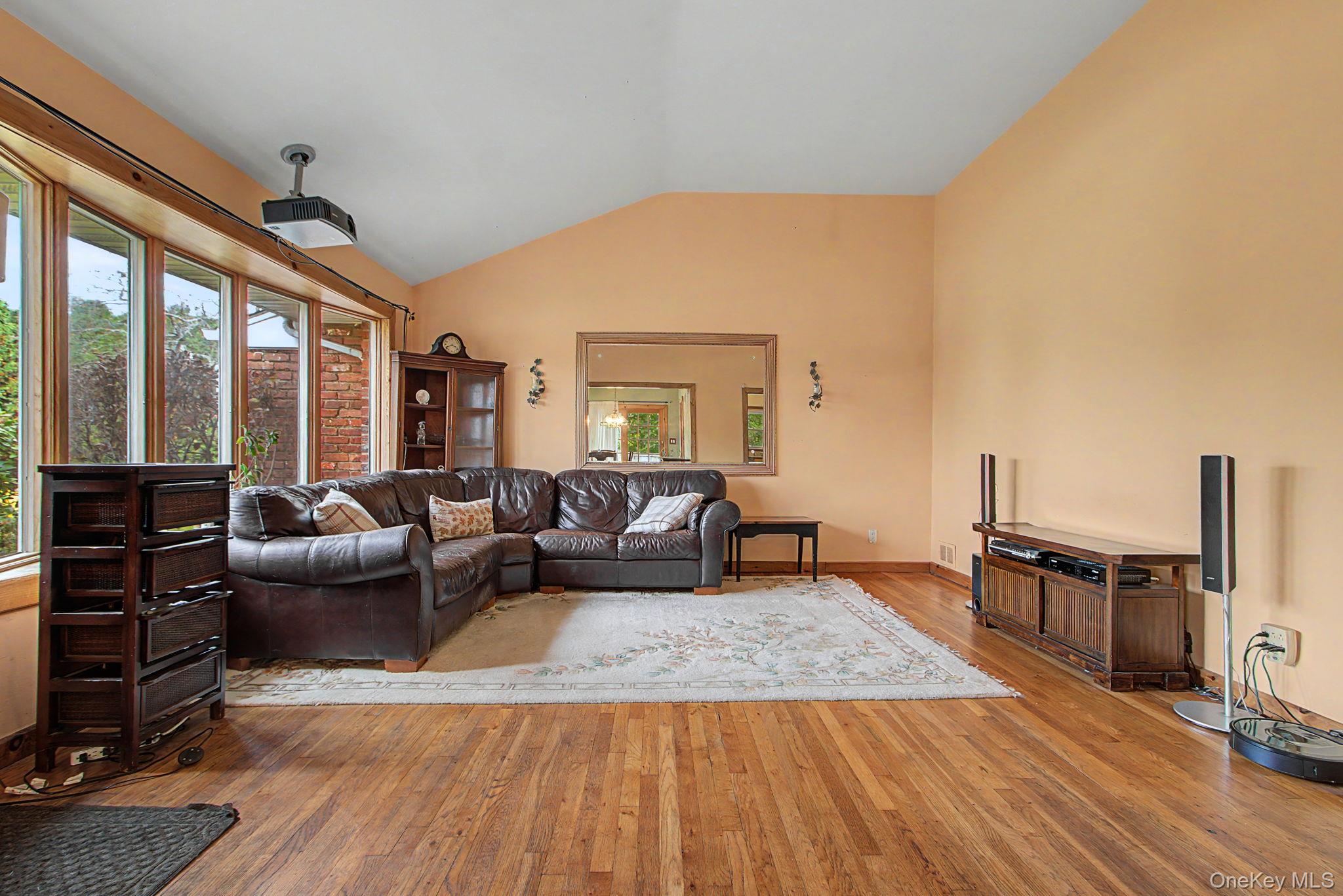 3410 Lorelei Drive – For Sale photo 6