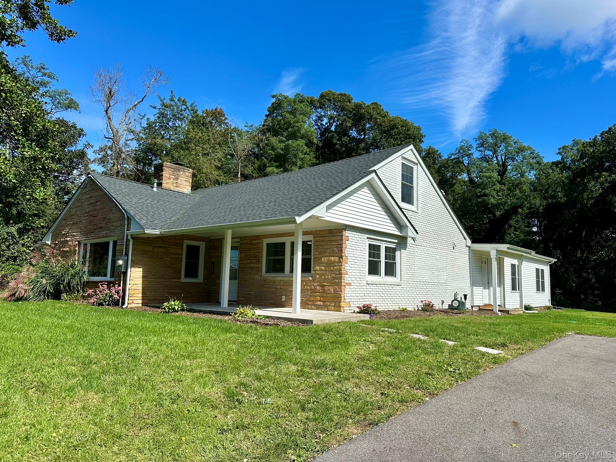 125 W Main Street – For Rent