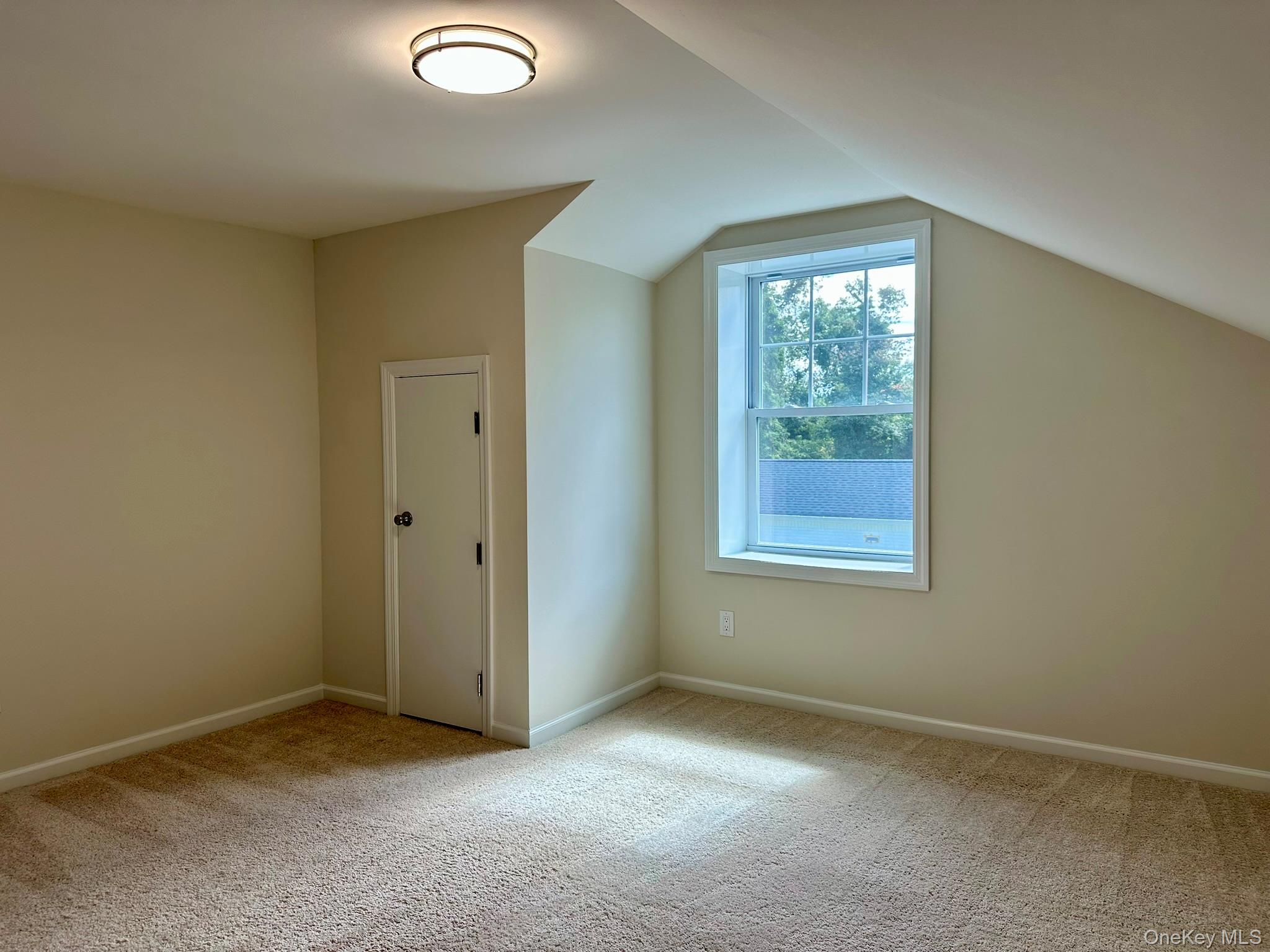 125 W Main Street – For Rent photo 13
