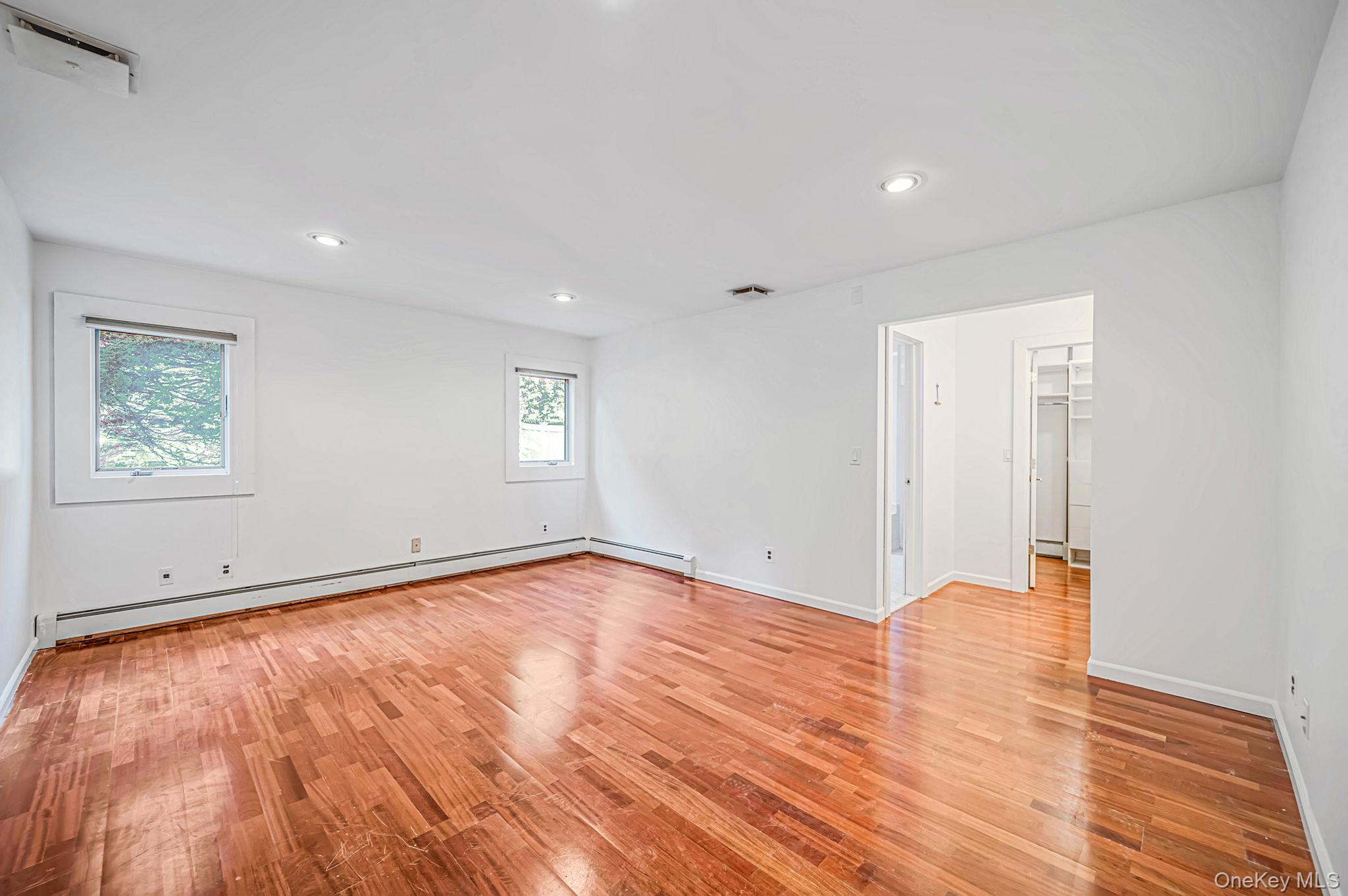 4 Inwood Road – For Rent photo 12