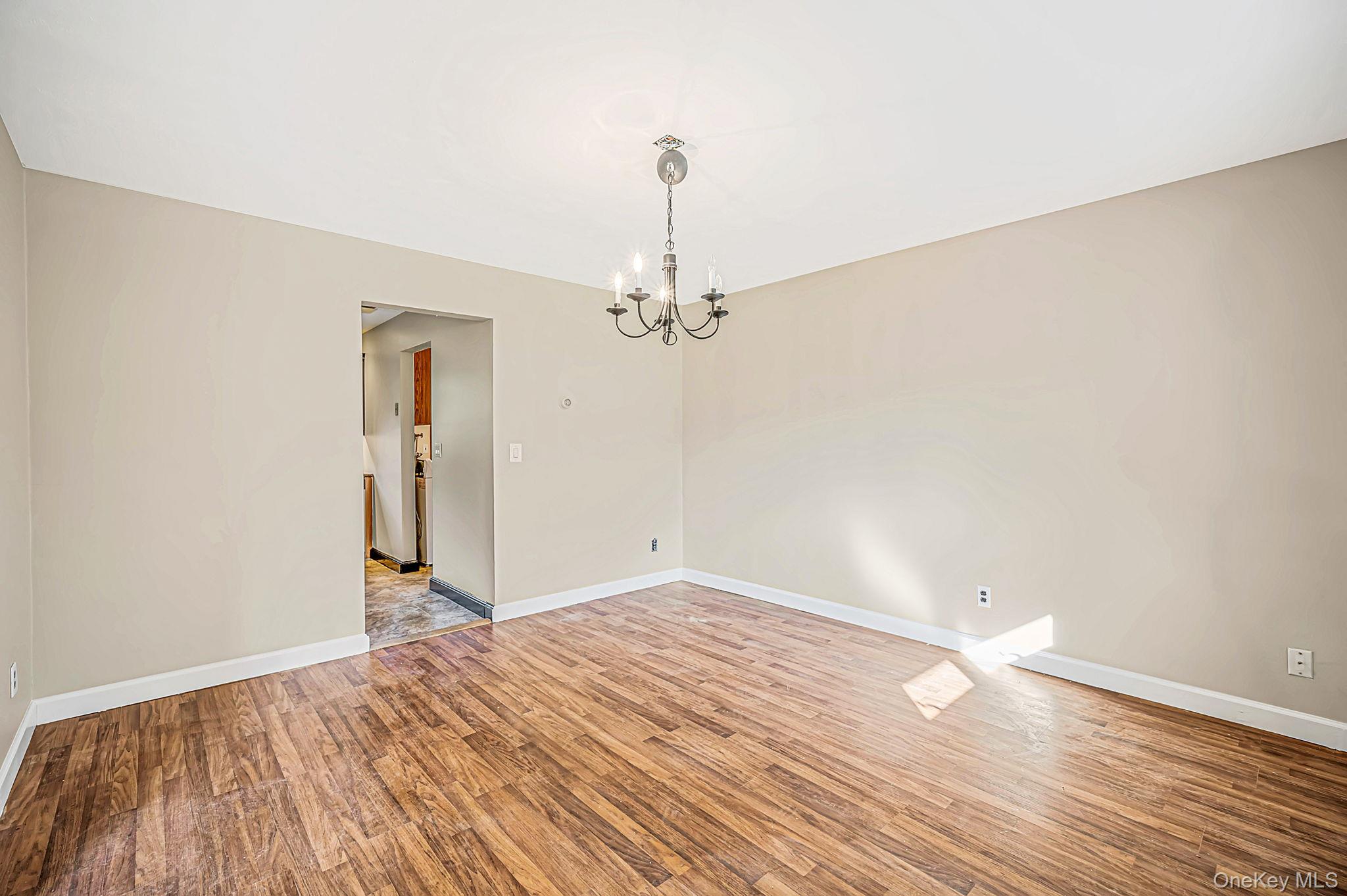 4 Inwood Road – For Rent photo 10