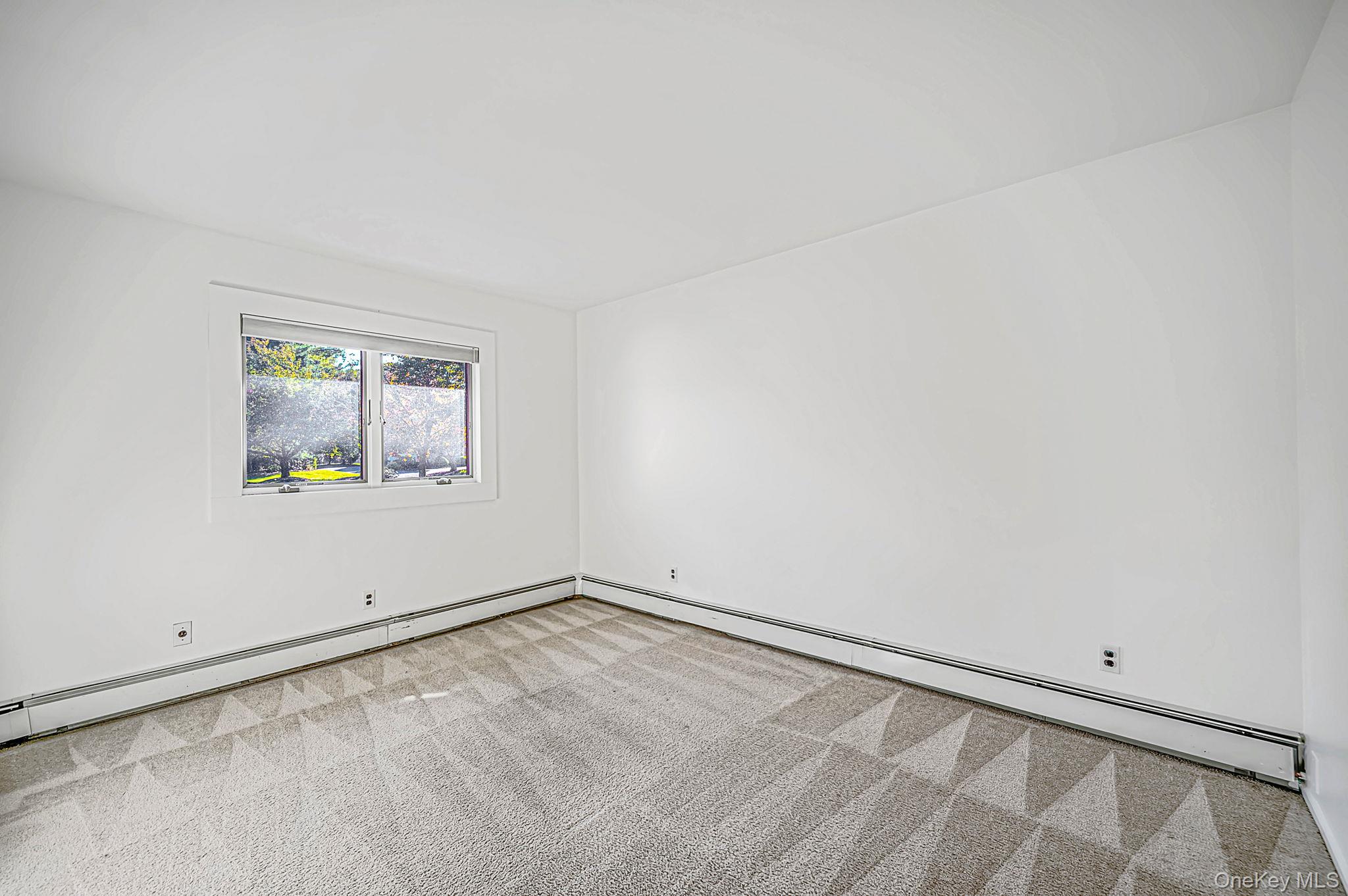 4 Inwood Road – For Rent photo 17