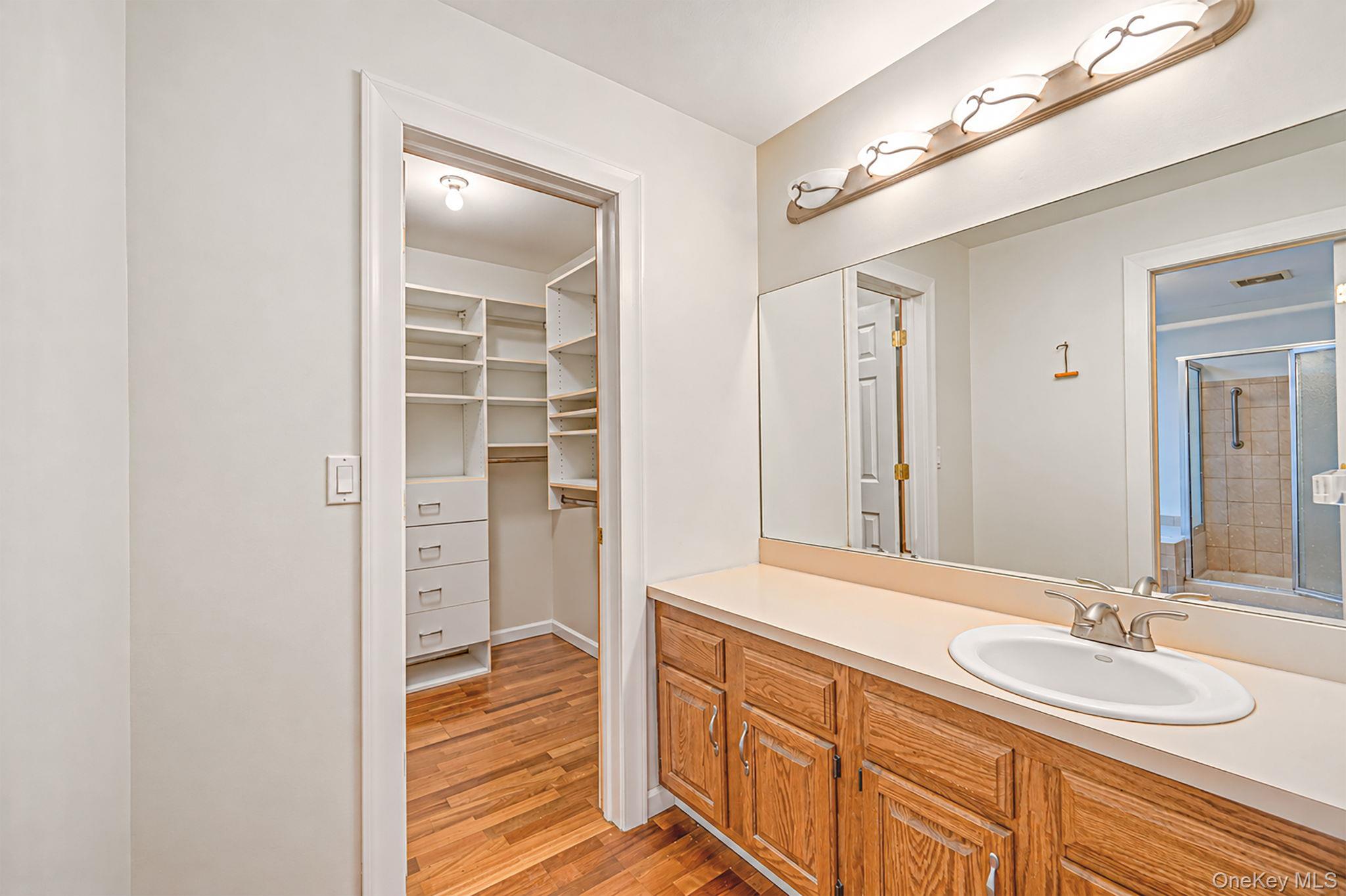4 Inwood Road – For Rent photo 16