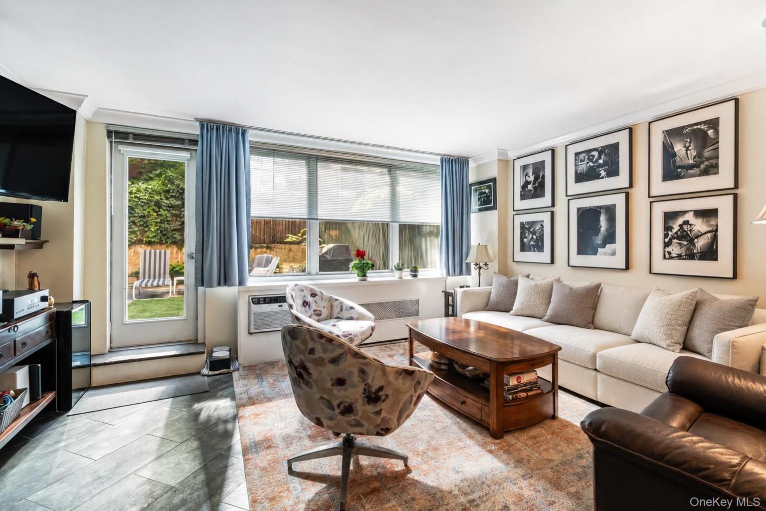 310 E 70th Street, Unit 1A