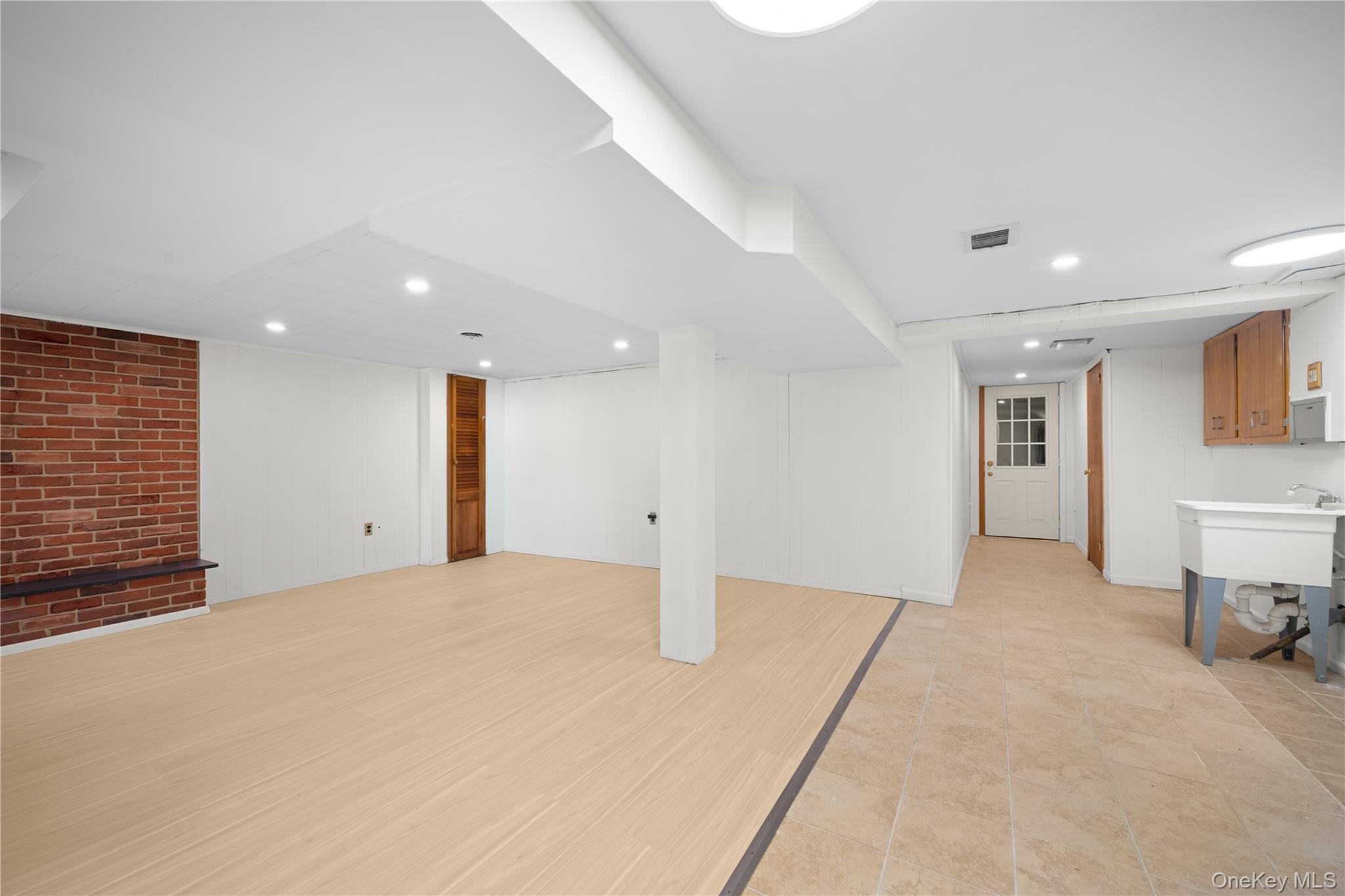 24420 73rd Avenue – For Sale photo 18