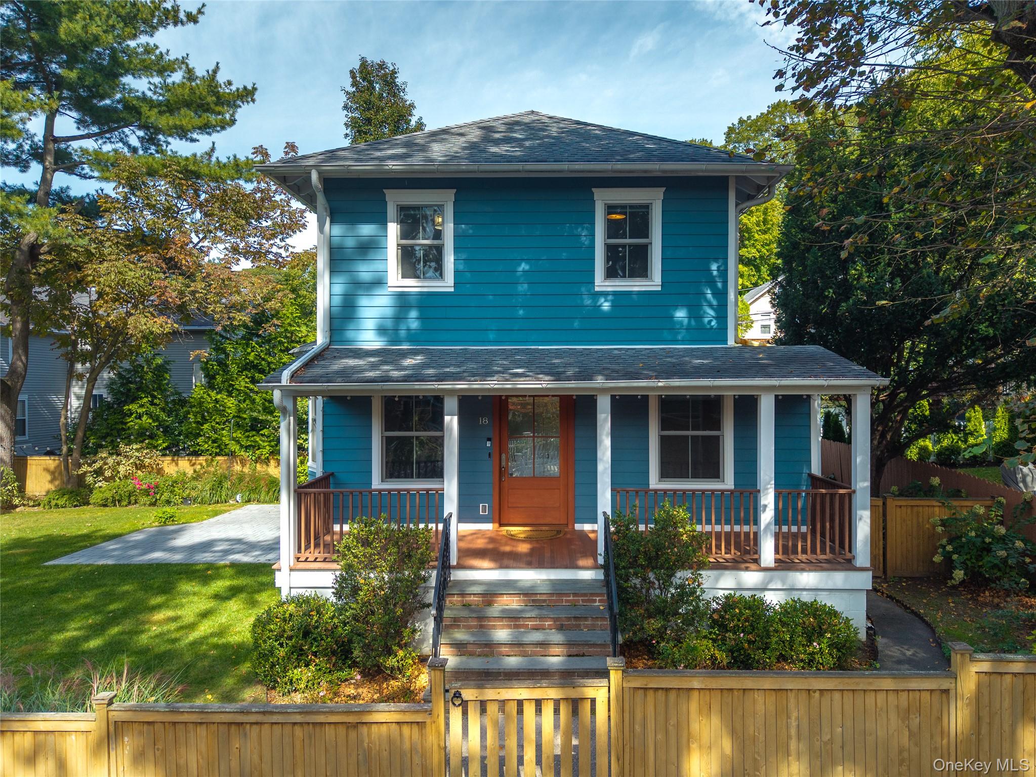 18 20th Avenue – For Sale
