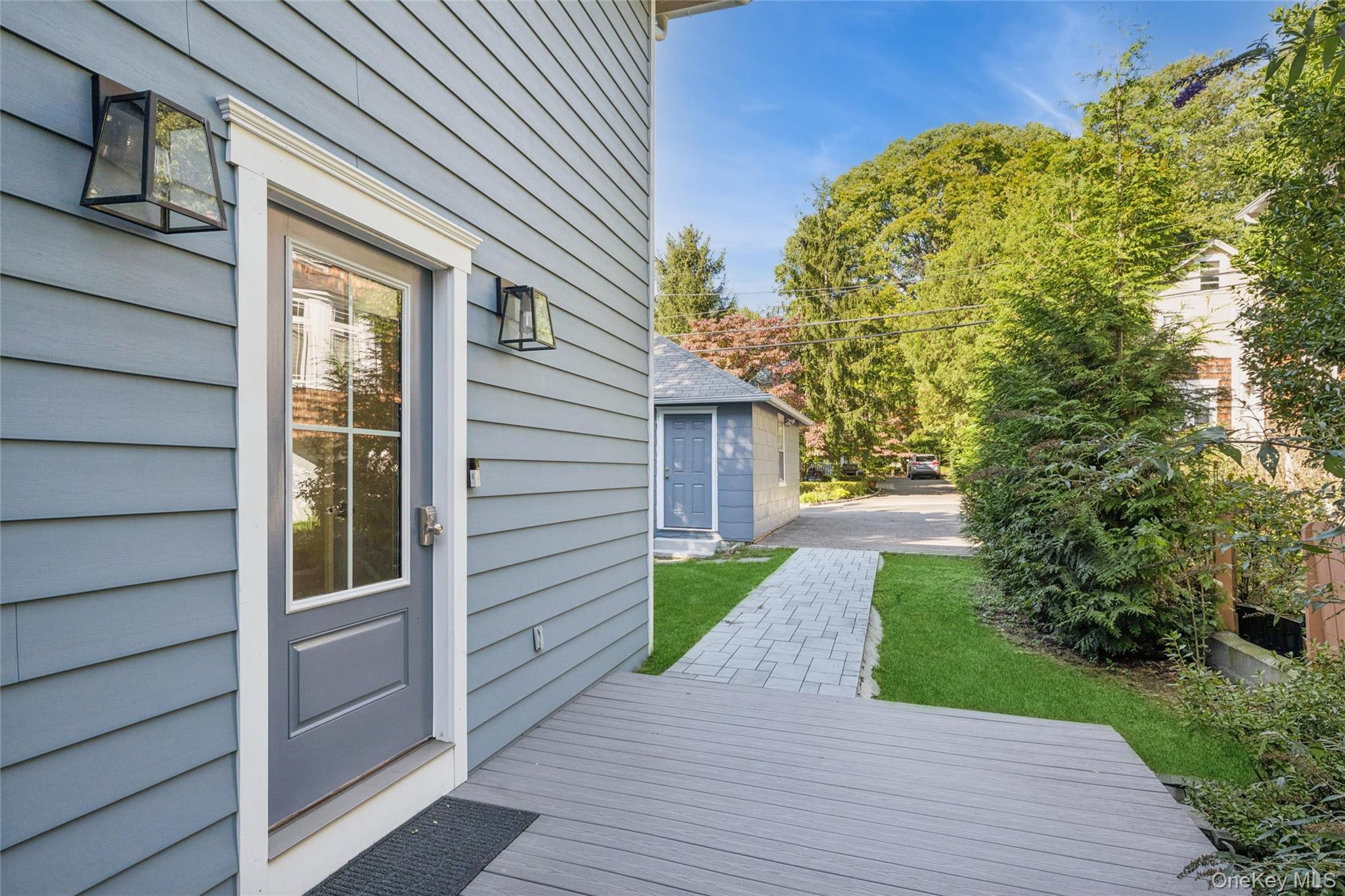 18 20th Avenue – For Sale photo 33