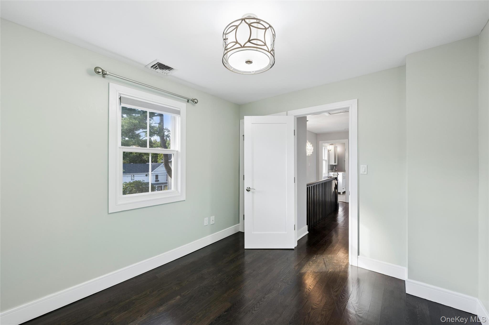 18 20th Avenue – For Sale photo 30