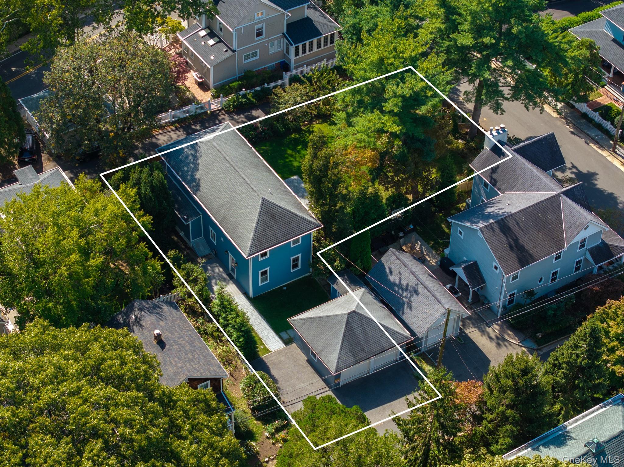 18 20th Avenue – For Sale photo 36