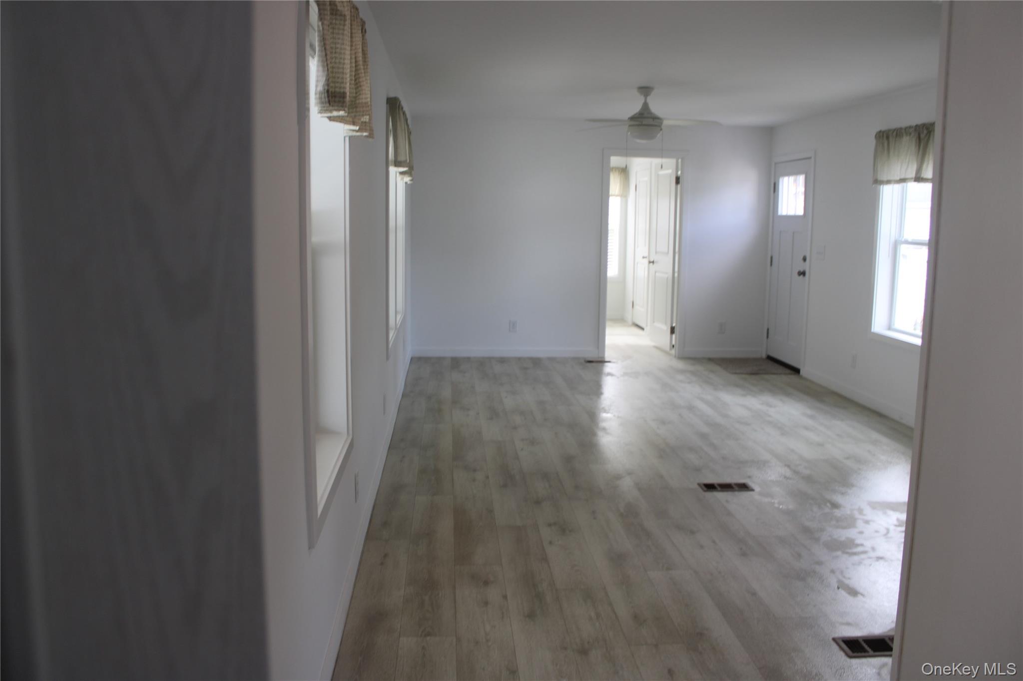 1661 Old Country Road, Unit 212 photo 10