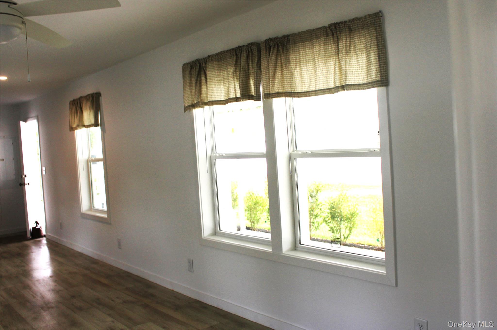 1661 Old Country Road, Unit 212 photo 11