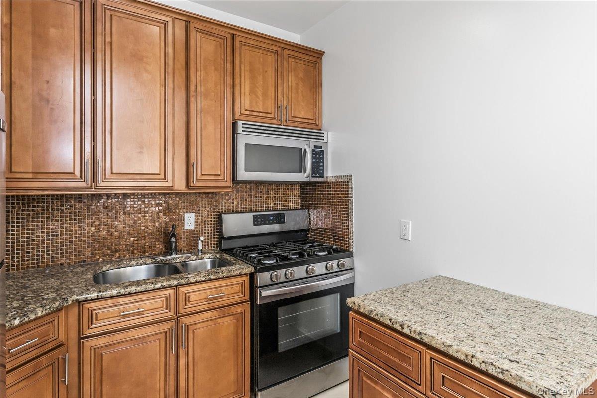 8424 Lefferts Boulevard, Unit 2C photo 11