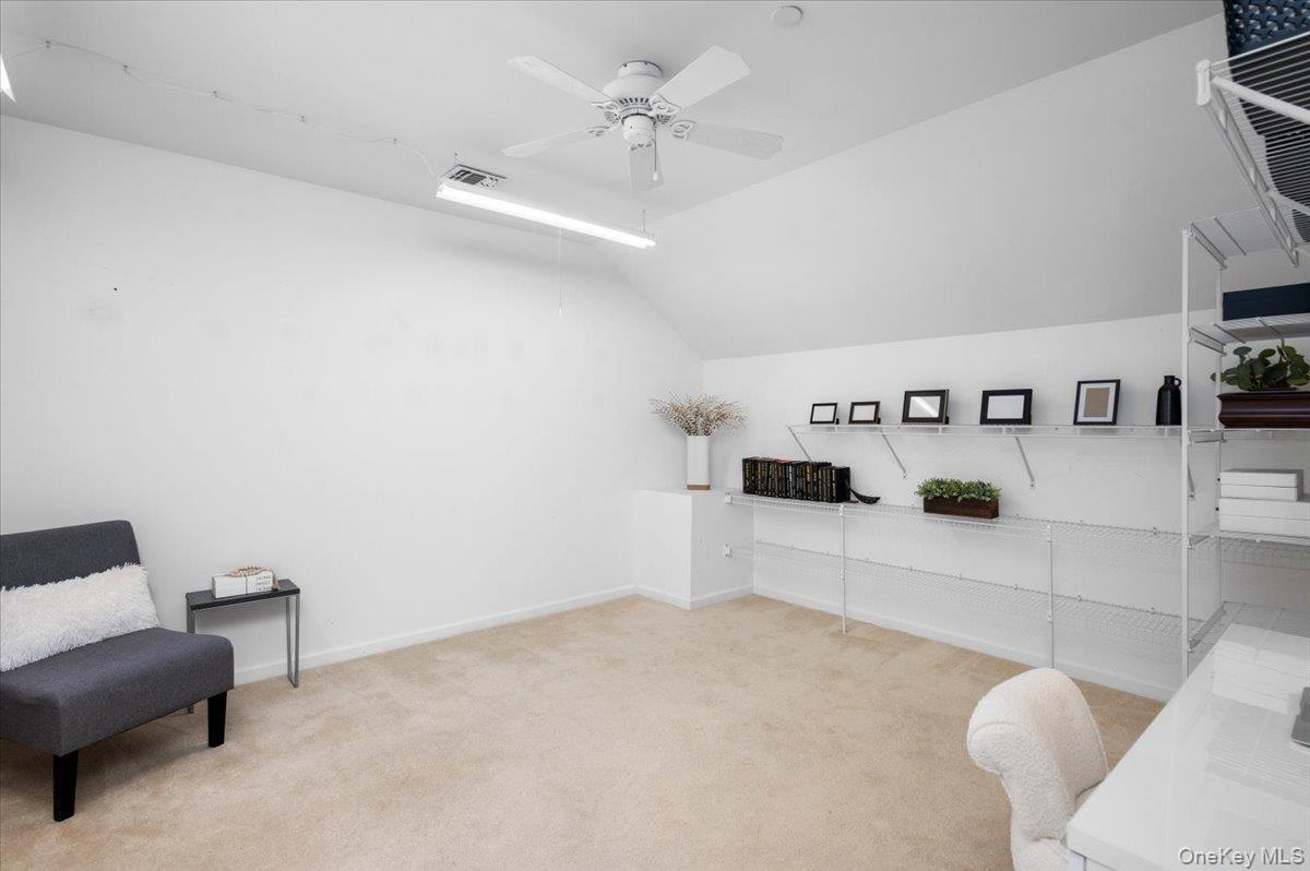 100 Woodcrest Lane, Unit 130 photo 10