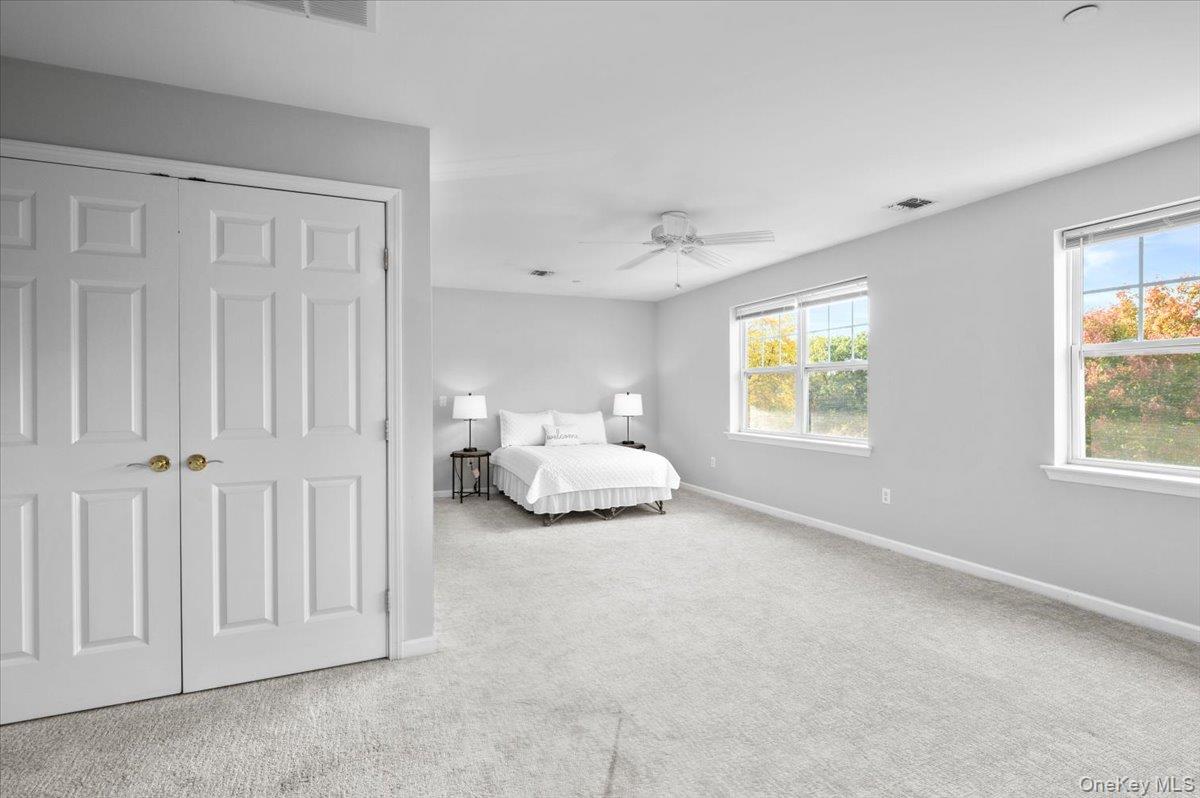 100 Woodcrest Lane, Unit 130 photo 7