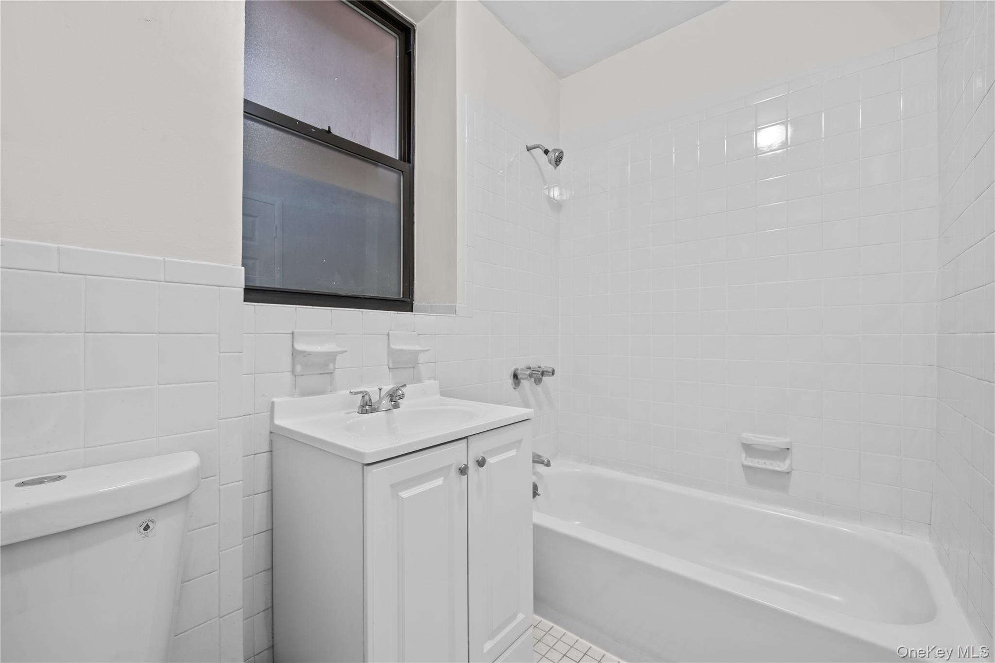 176 W 81 Street, Unit 3E photo 7
