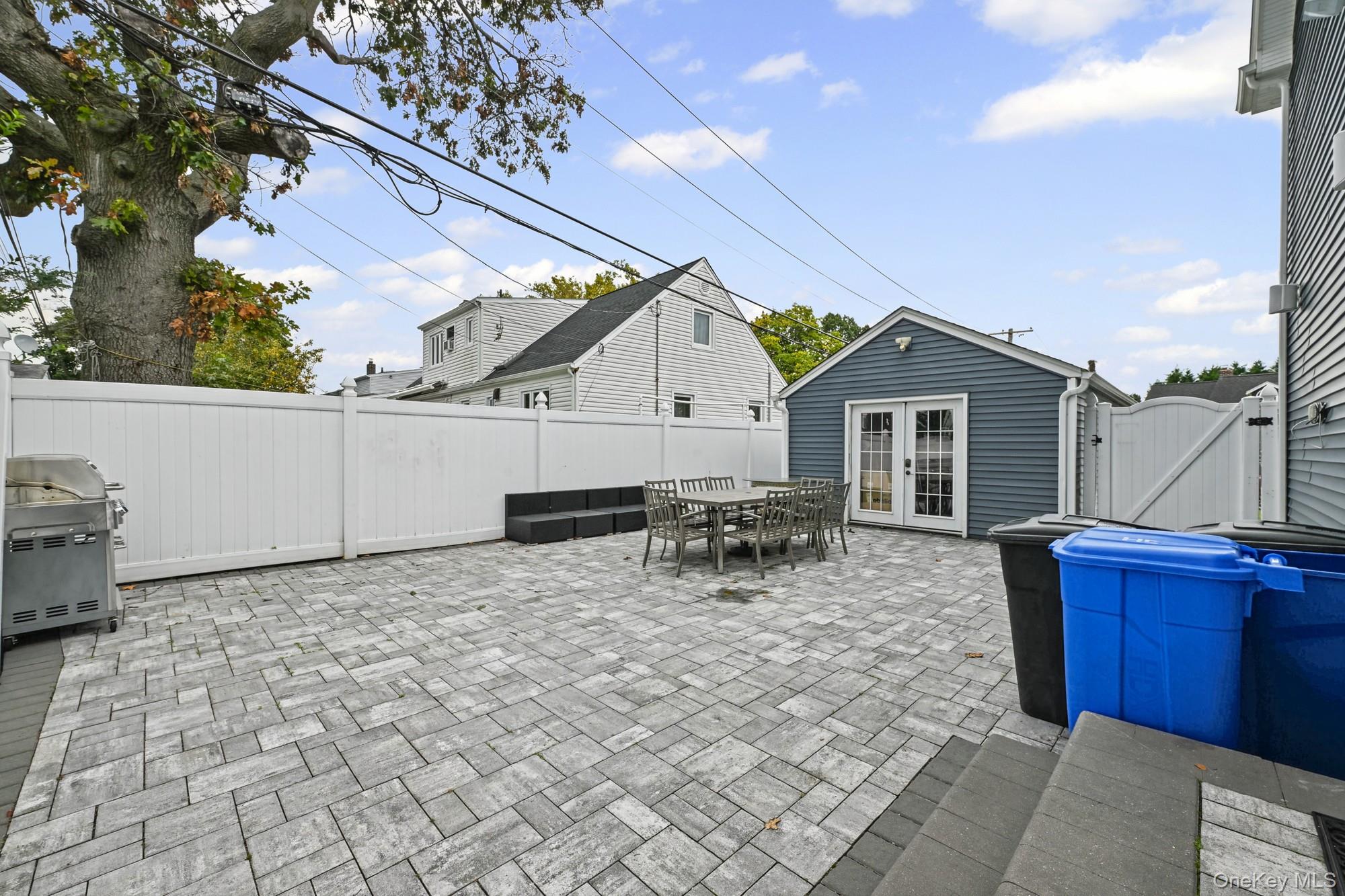 325 Paul Place – For Sale photo 30