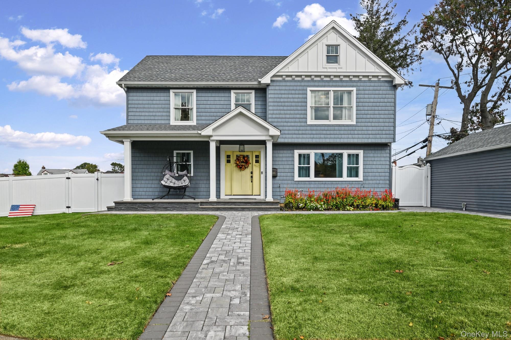 325 Paul Place – For Sale photo 2