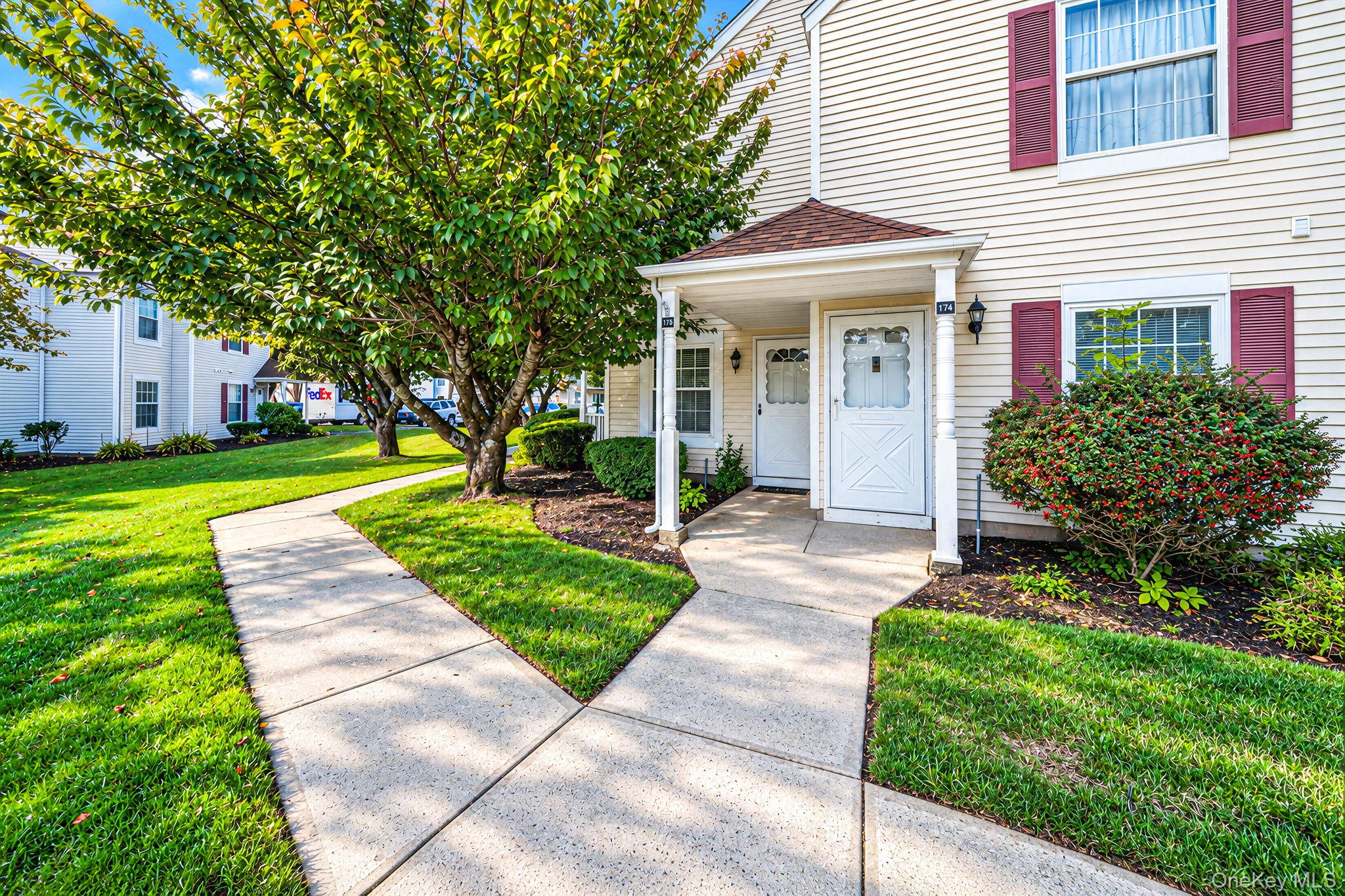 173 Fairview Circle – For Sale