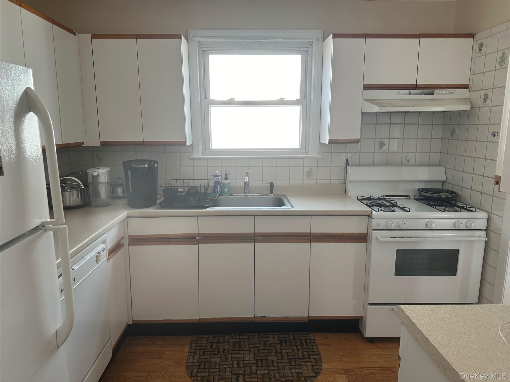 56 Malone Avenue – For Rent photo 7