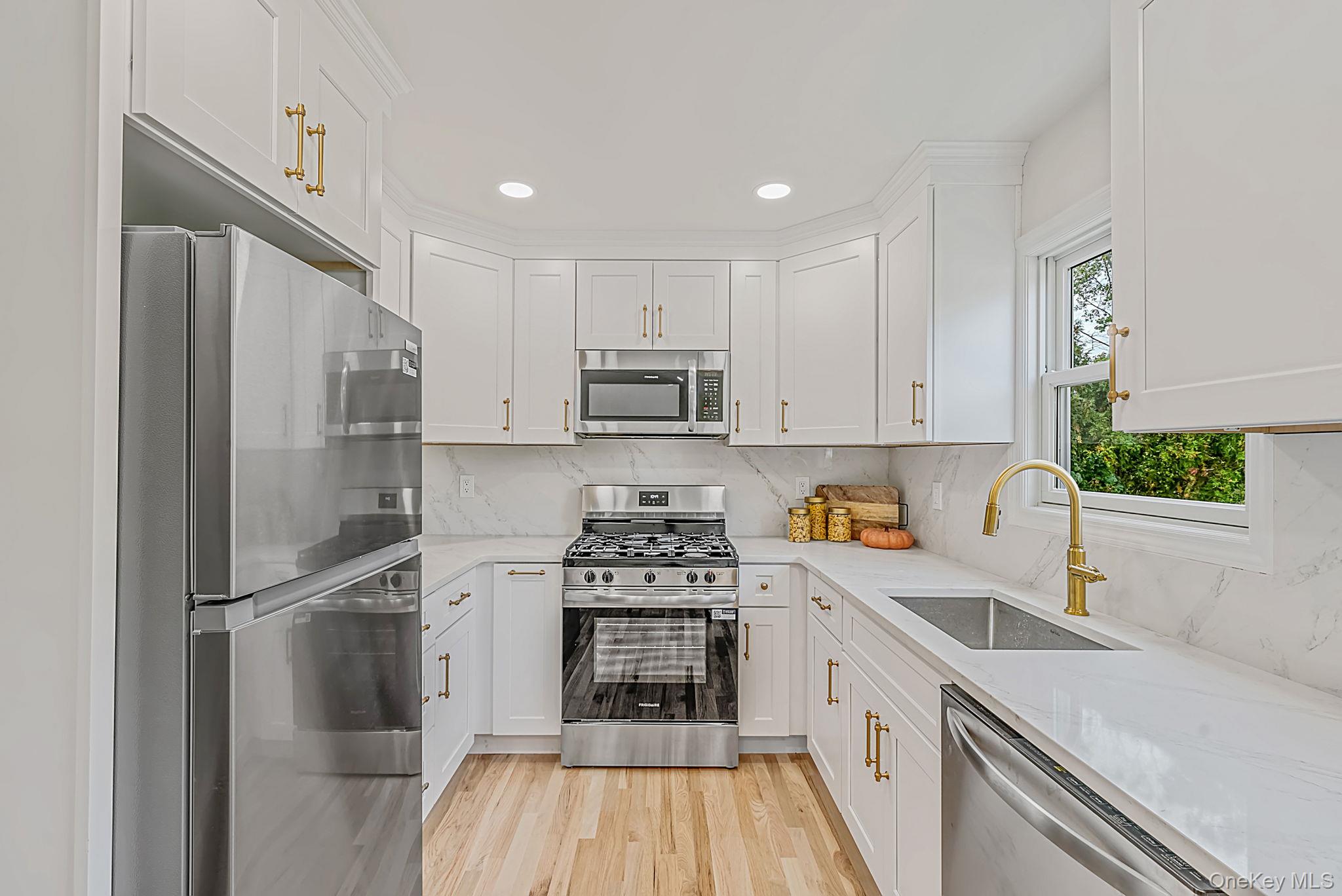 29 Edgewater Avenue – For Sale photo 8