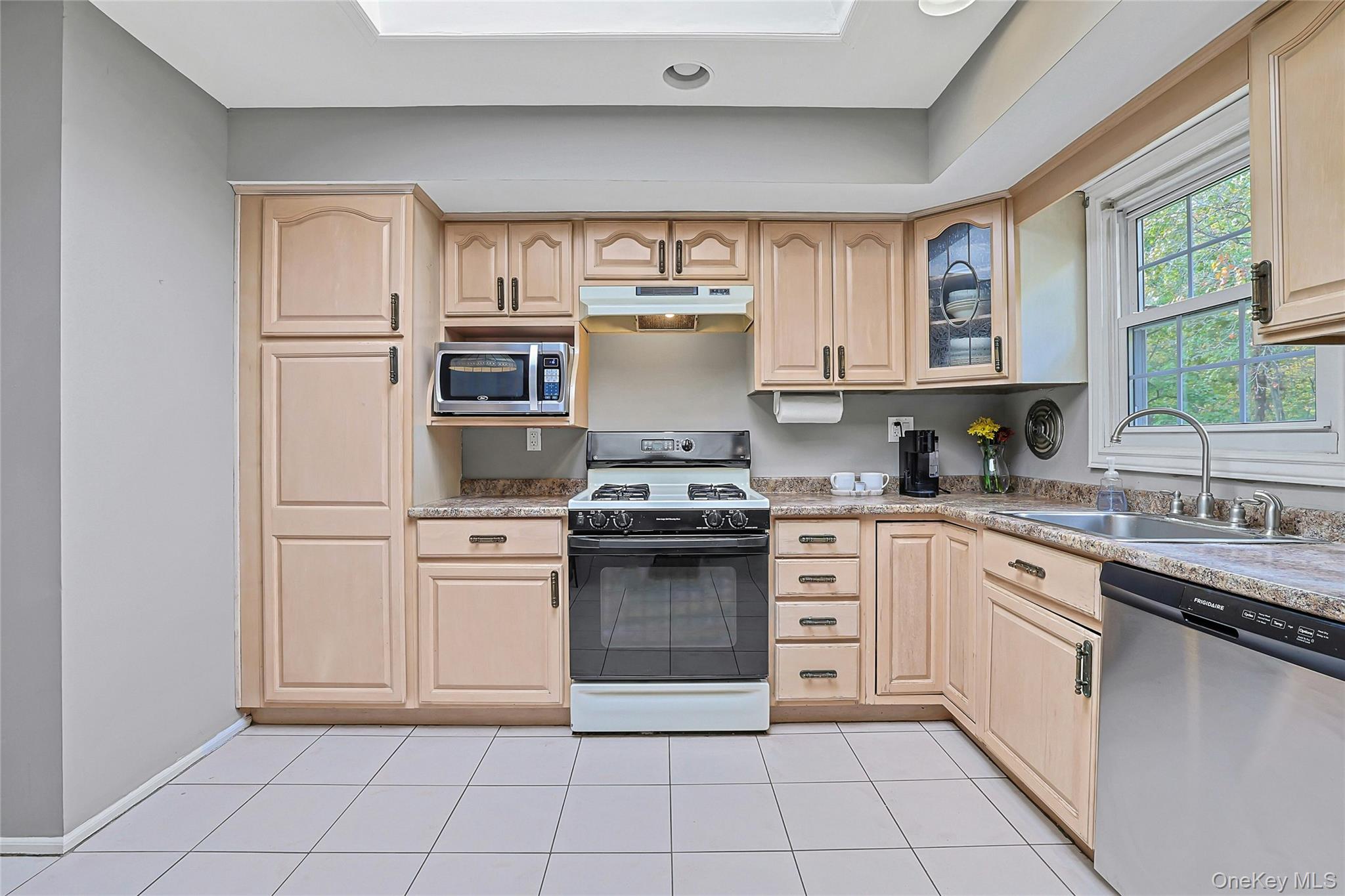 40 Lake Nanuet Drive – For Sale photo 9