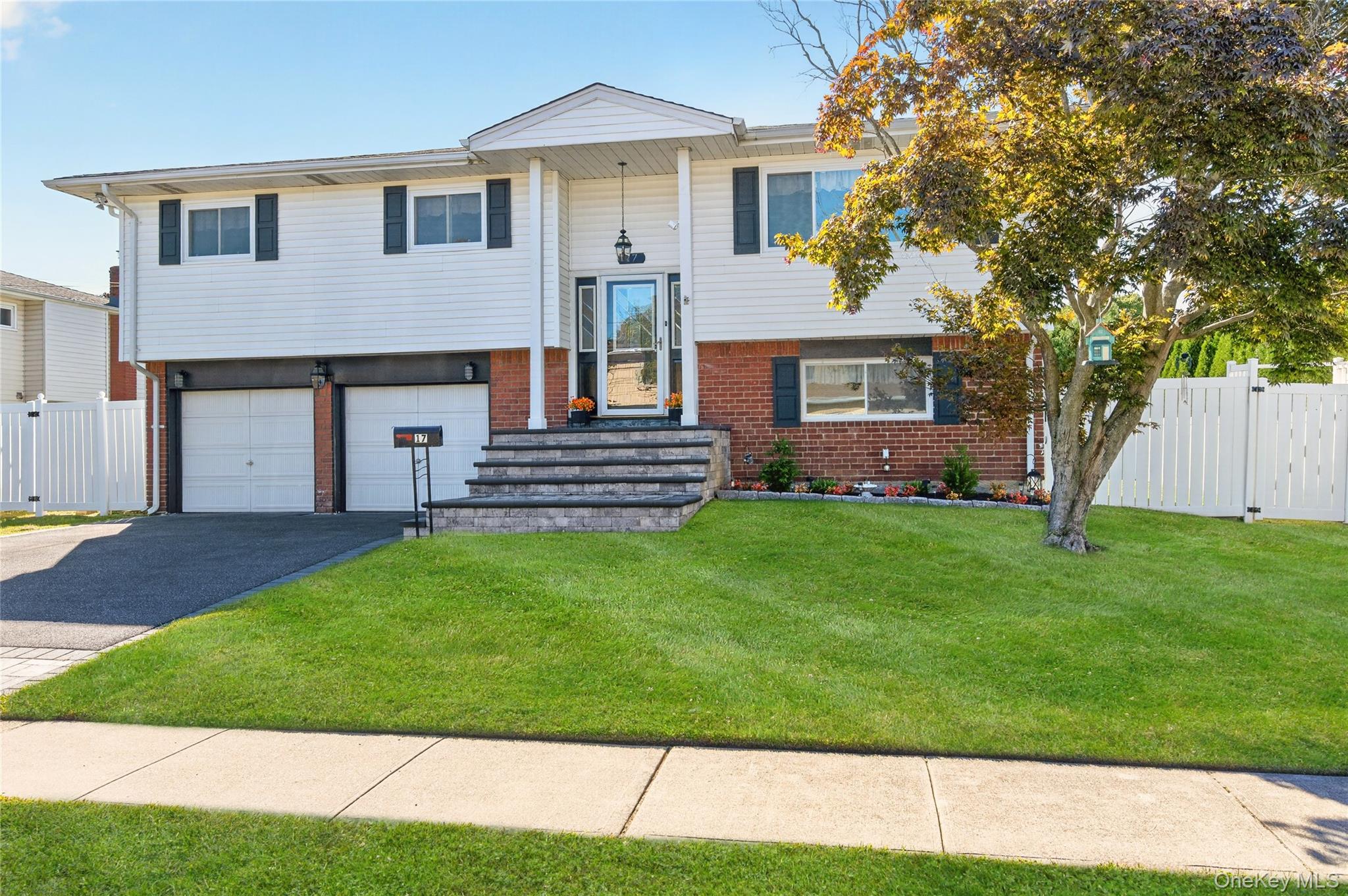 17 Sherwood Drive – For Sale photo 3