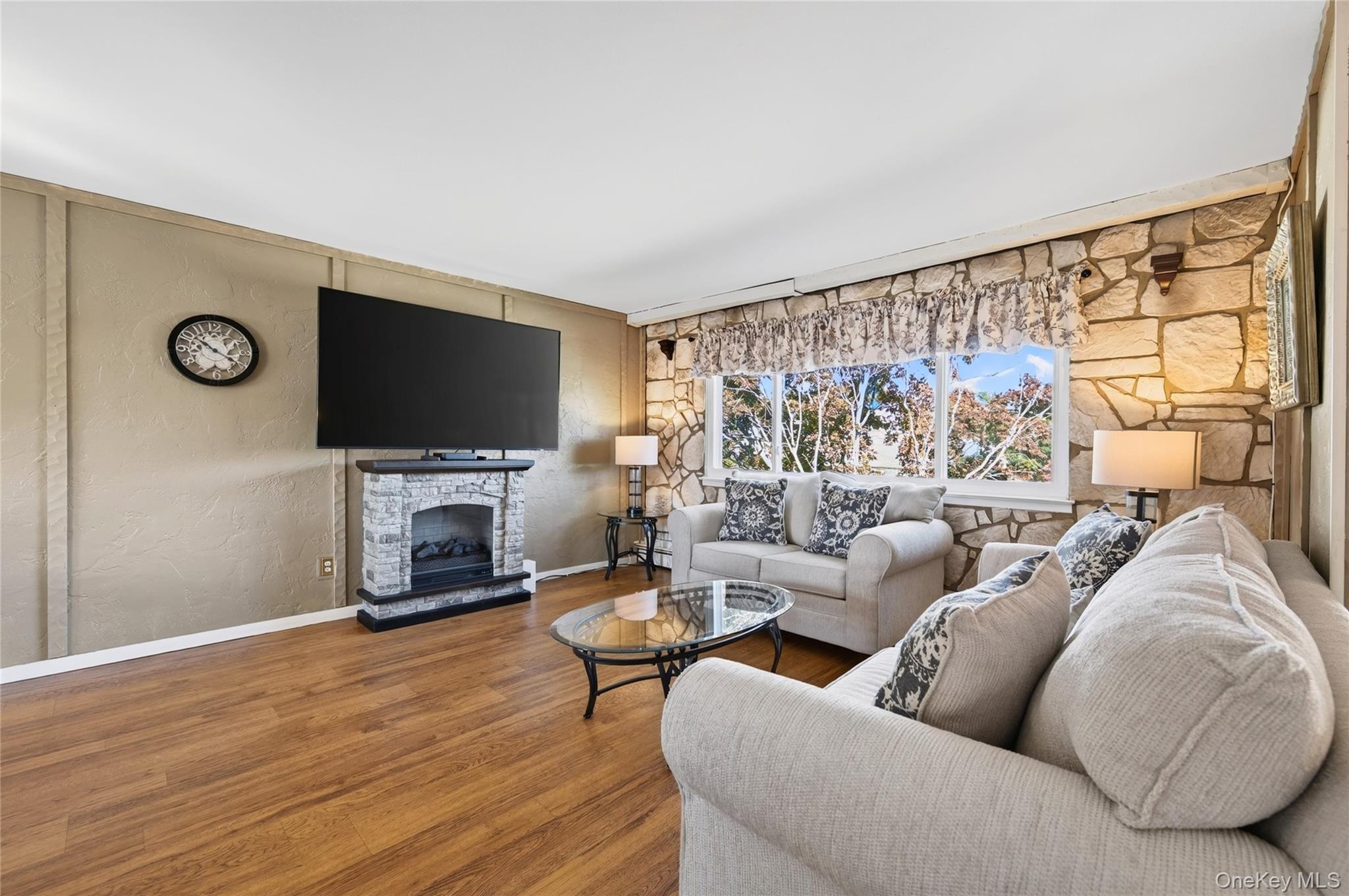 17 Sherwood Drive – For Sale photo 5