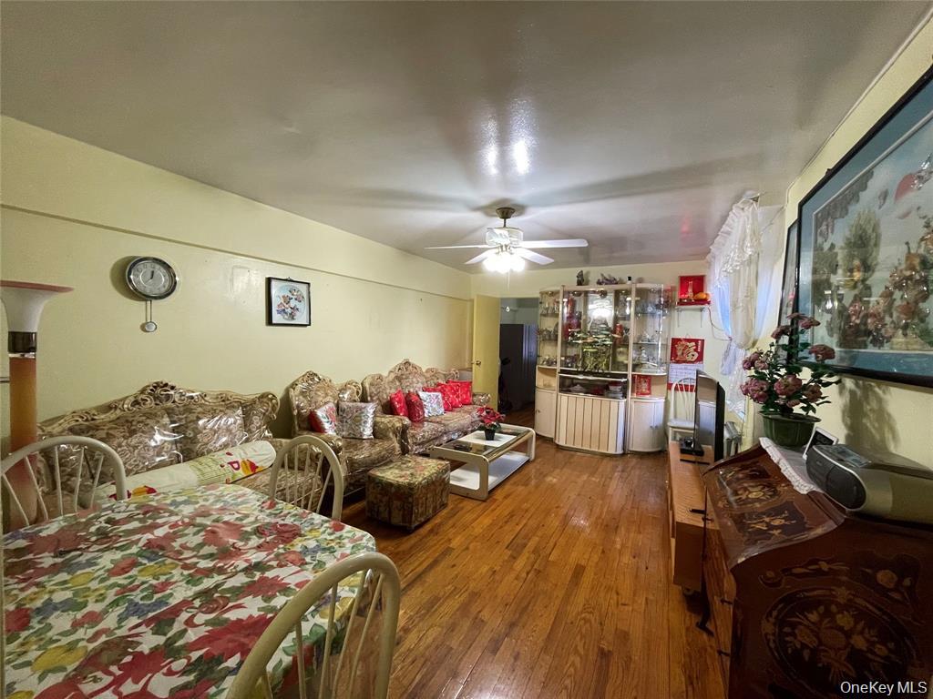 42-42 Colden Street, Unit B21 photo 3
