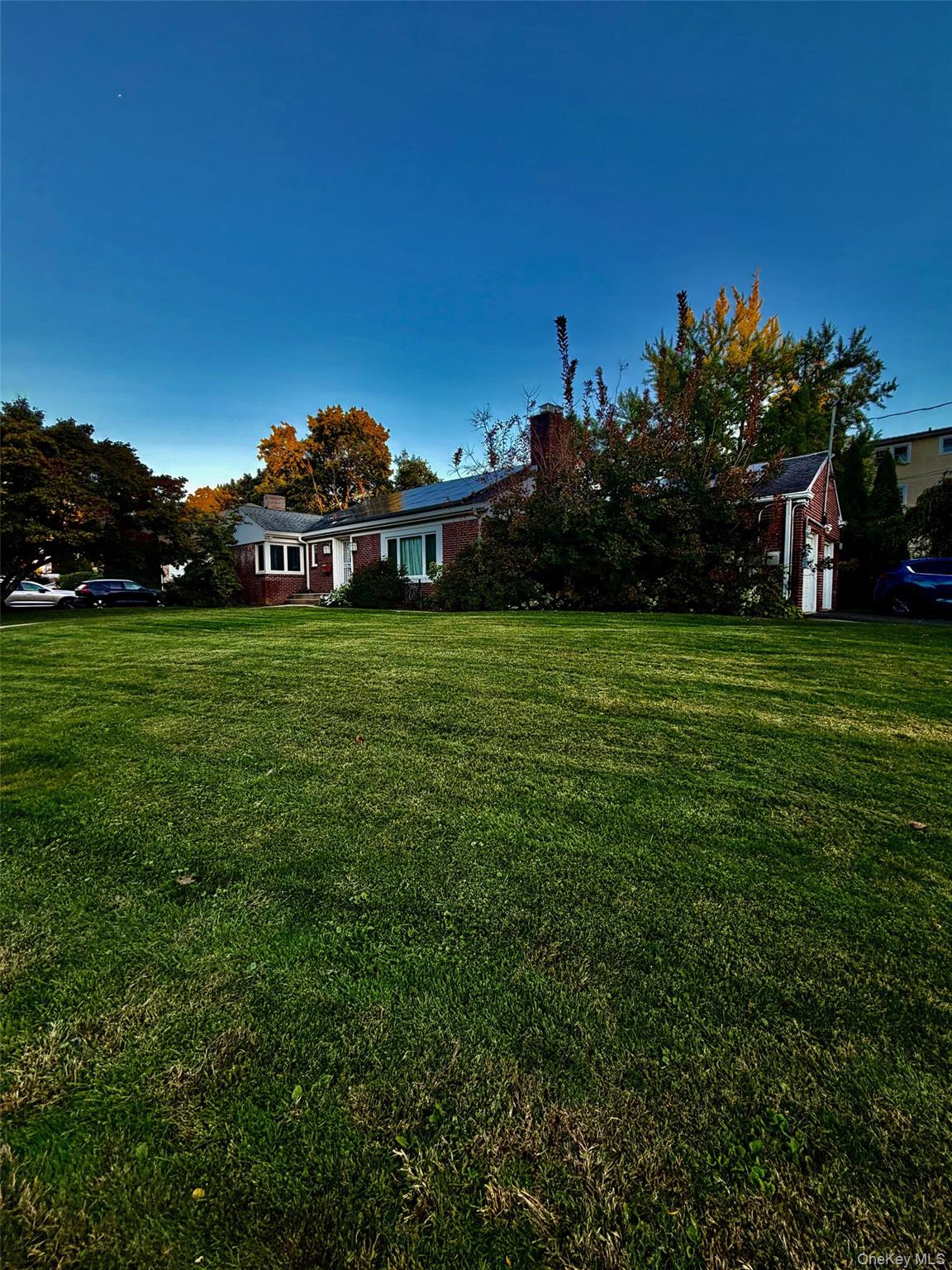 48 Disbrow Circle – For Sale photo 3
