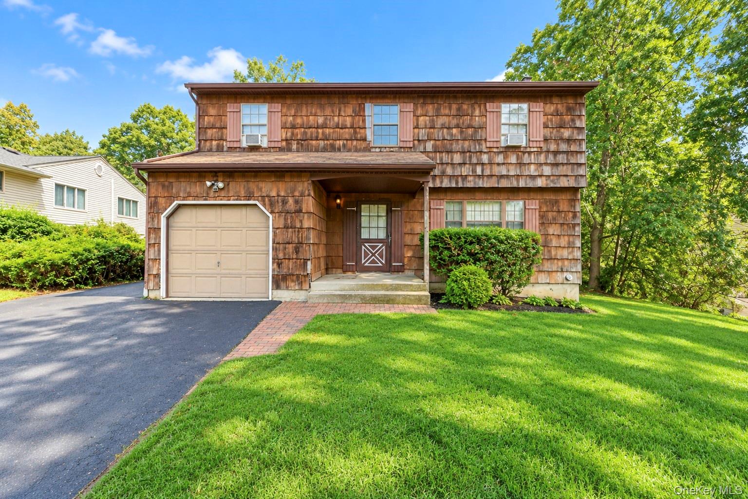 33 Oak Forest Drive – For Sale