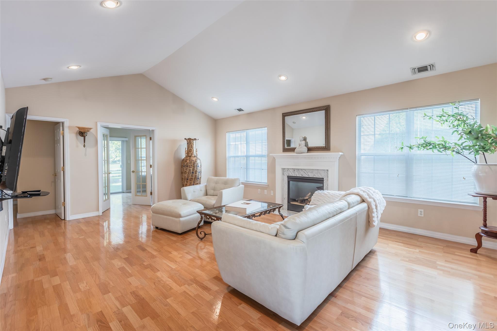 29 Madison Circle – For Sale photo 7