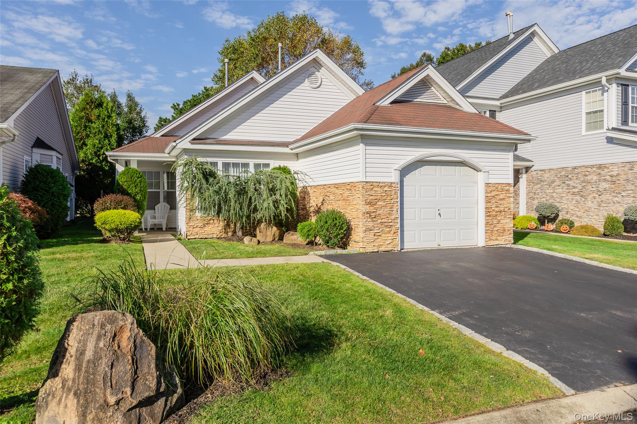 29 Madison Circle – For Sale
