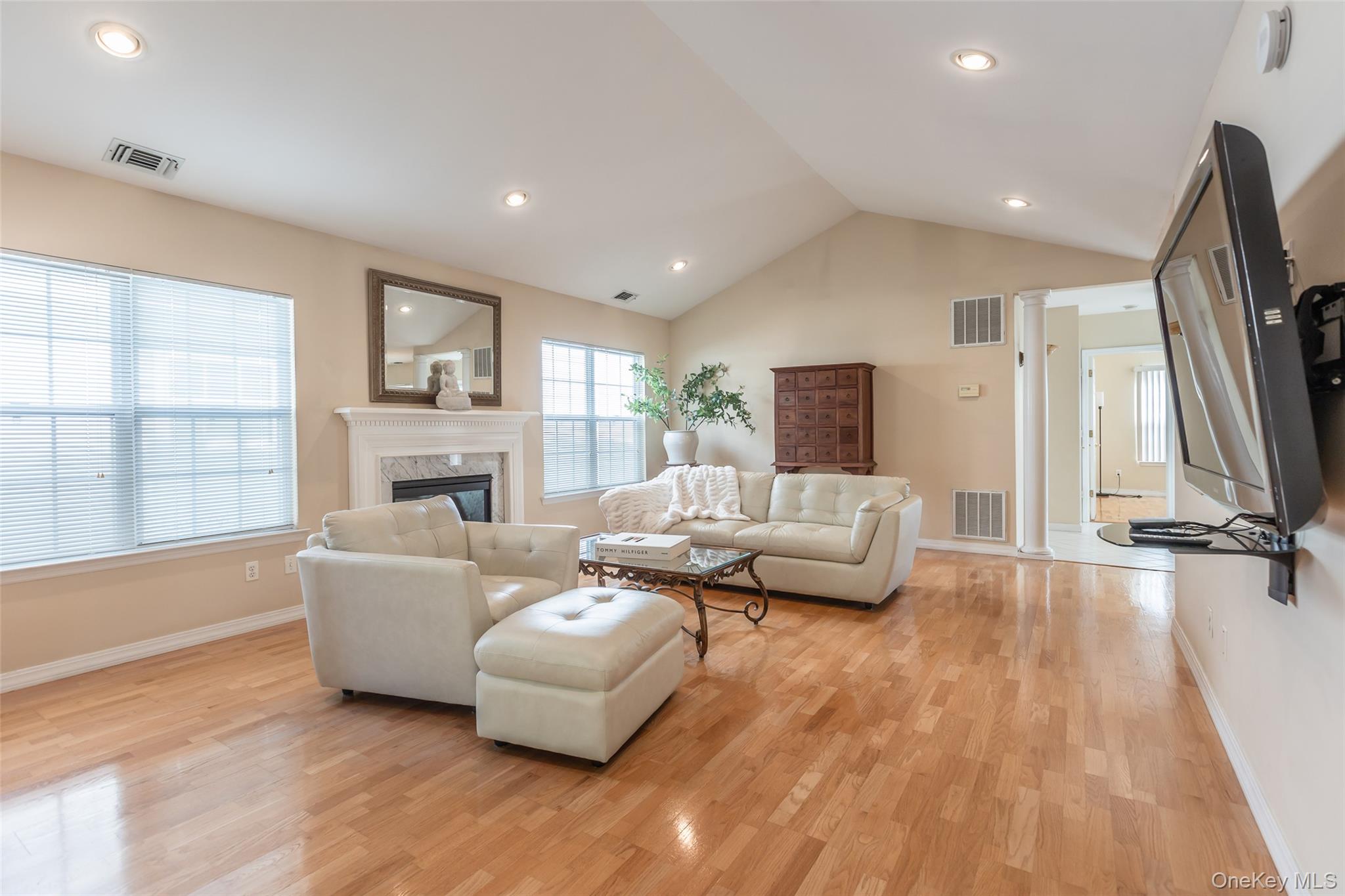 29 Madison Circle – For Sale photo 6
