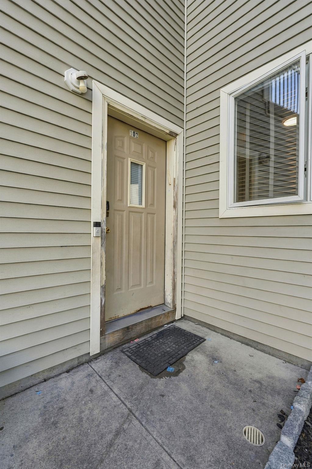 21 Dinev Road – For Sale photo 4