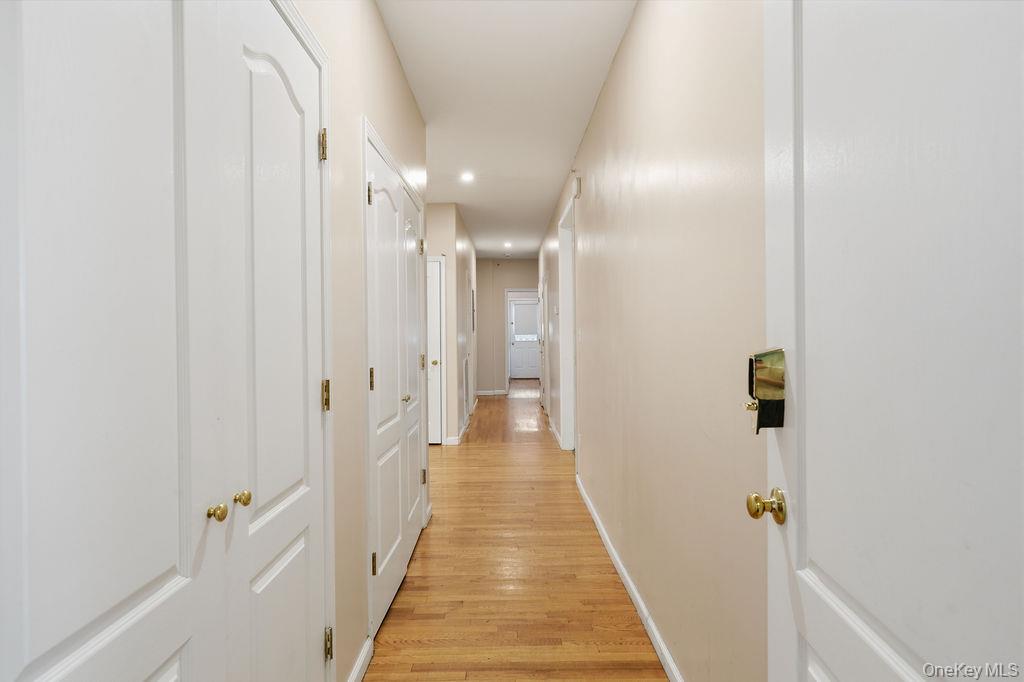 21 Dinev Road – For Sale photo 11