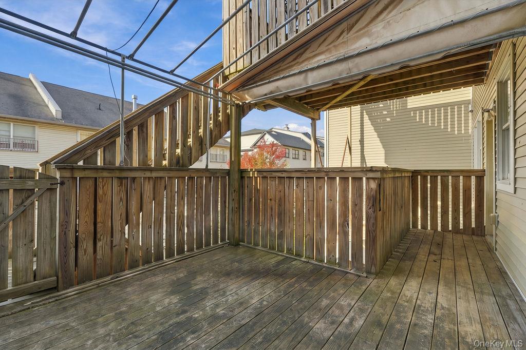 21 Dinev Road – For Sale photo 27