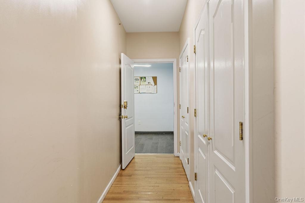 21 Dinev Road – For Sale photo 9