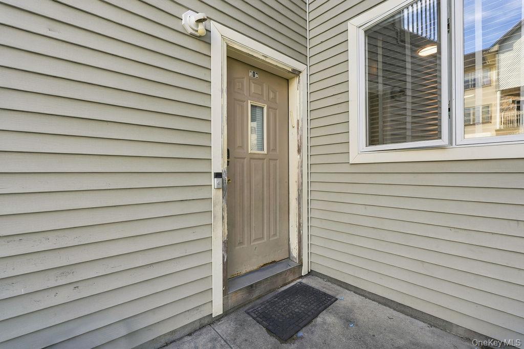 21 Dinev Road – For Sale photo 3