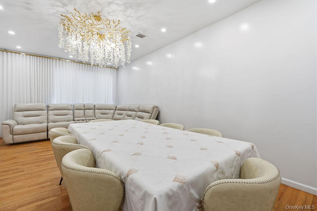 21 Dinev Road – For Sale photo 13