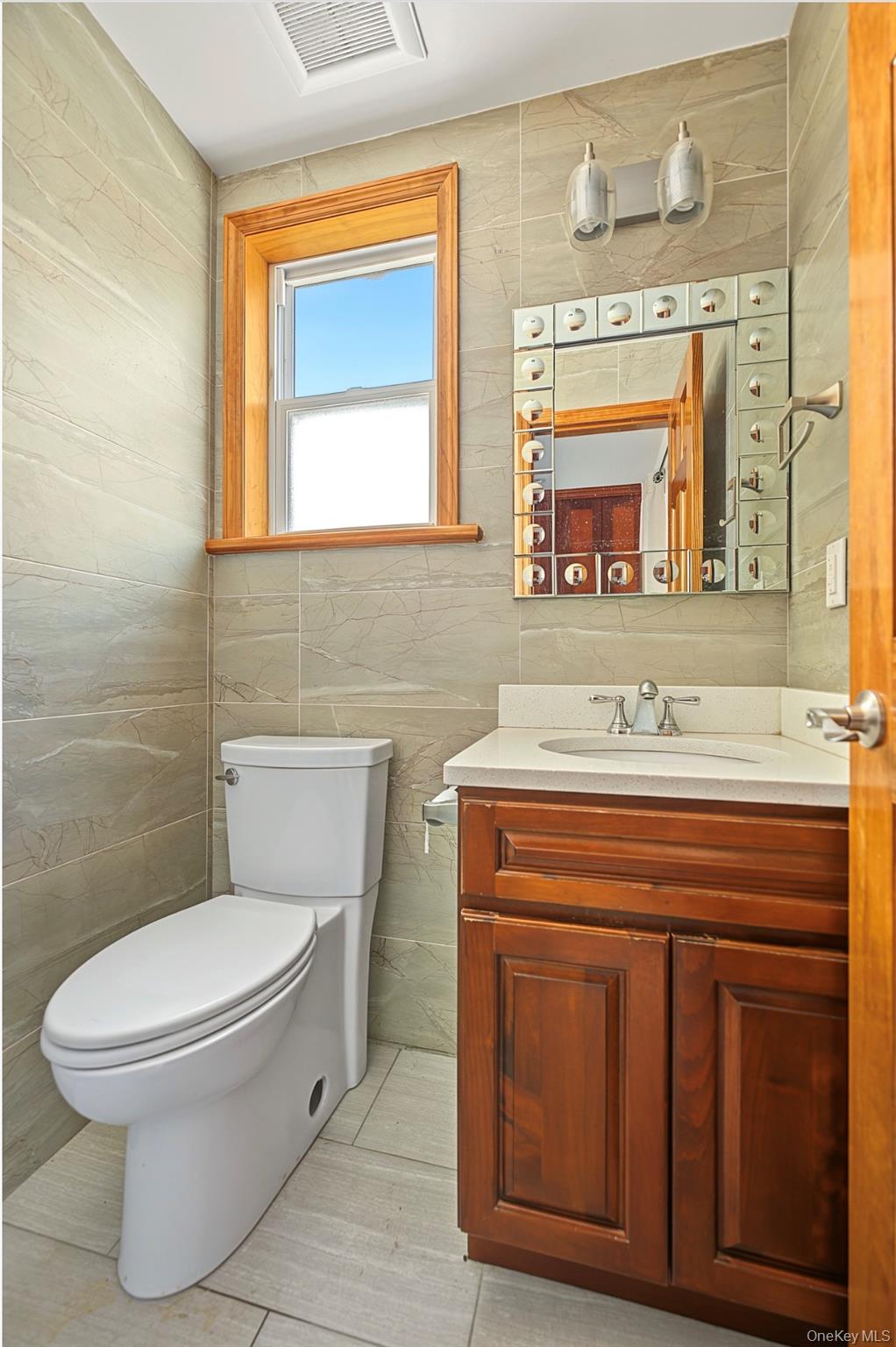 30 North Drive – For Sale photo 17