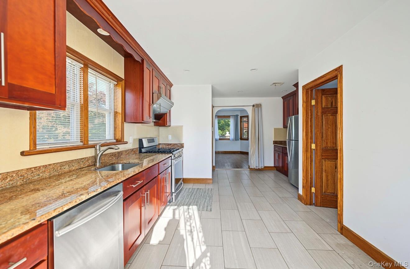 30 North Drive – For Sale photo 15