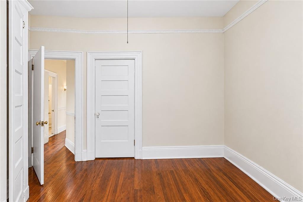 58-34 Catalpa Avenue – For Sale photo 27