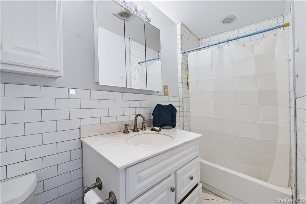58-34 Catalpa Avenue – For Sale photo 22