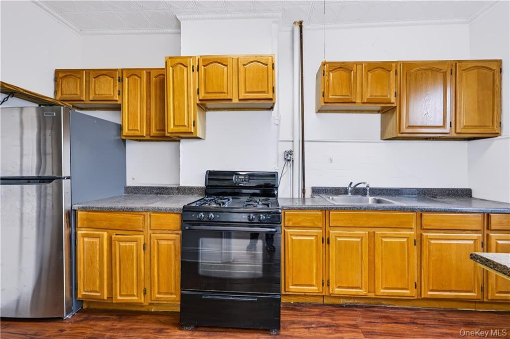 58-34 Catalpa Avenue – For Sale photo 28