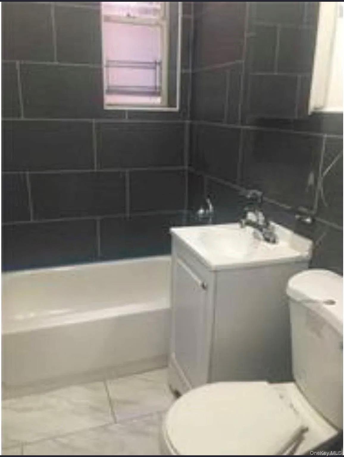 90-19 198th Street, Unit 1F photo 3