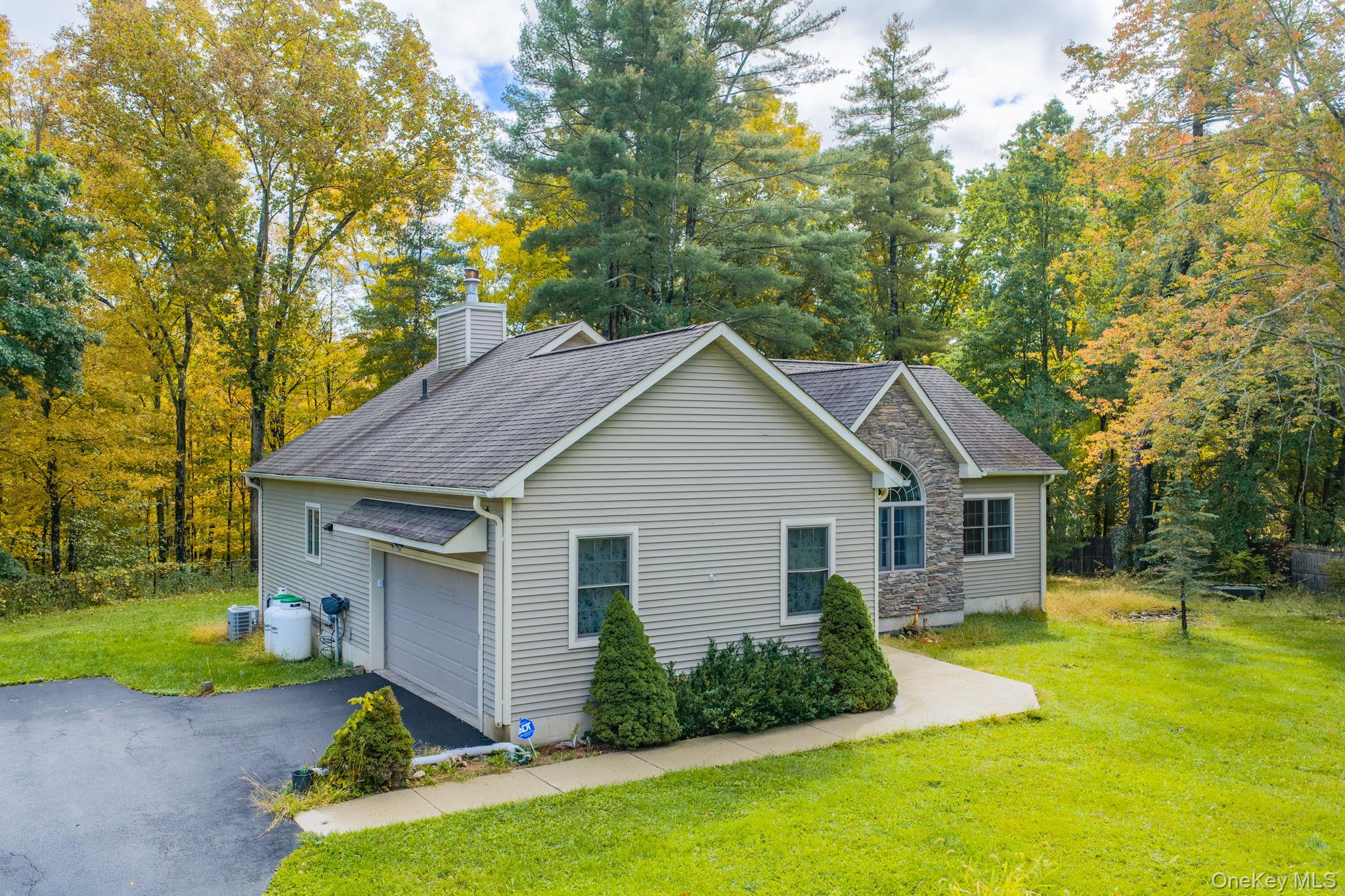 576 Burlingham Road – For Sale photo 6