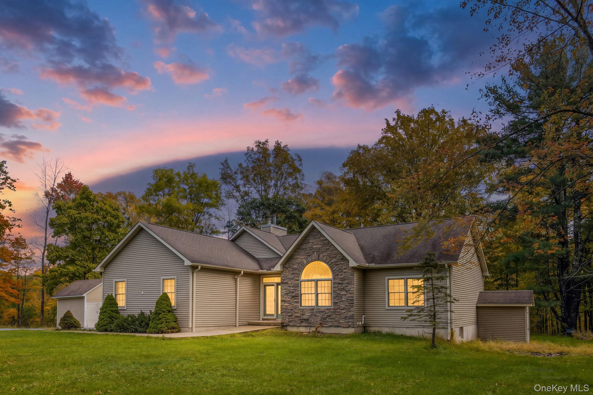 576 Burlingham Road – For Sale